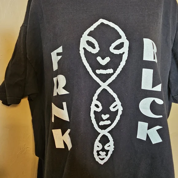 Graphic Star T-Shirt - Picture 5 of 6